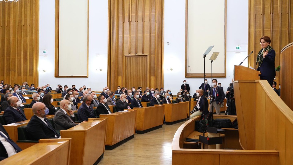 Akşener: Bizlerin görevi uğradıkları felaketlere karşı kadınları cesaretlendirmektir
